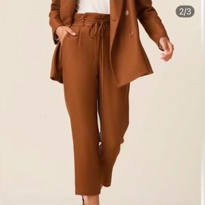 VETTA Cropped High-Waist Paperbag Tapered Pants in Cognac Brown